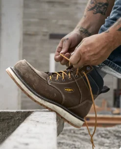 Keen Men's Cincinnati 6" Waterproof Boot (Carbon-Fiber Toe) | Dark Chocolate/Sandshell -Shoes Shop Of Ken SDD 505 PDP Cincinnati 1026885 Right Image